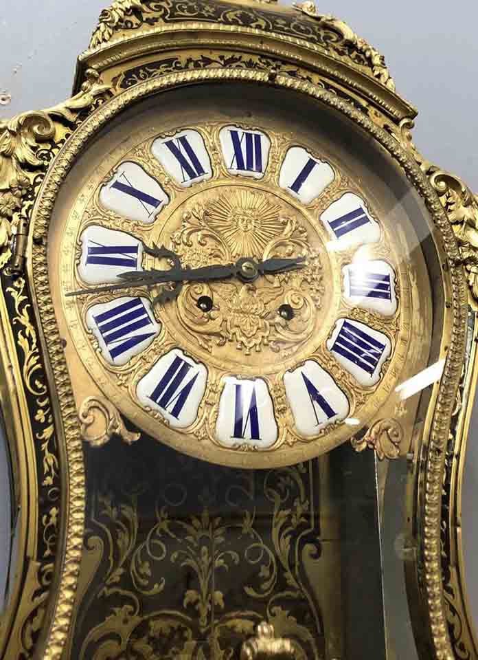 Đồng hồ Boulle khảm mai rùa của Pháp